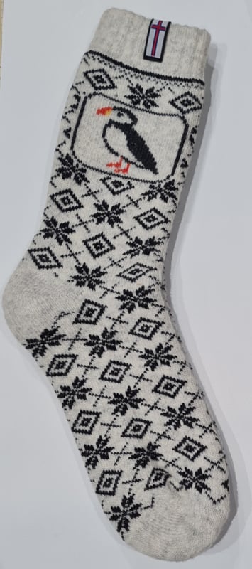 107 - Puffin - Flag of Faeröer - Ecru 80%Wool