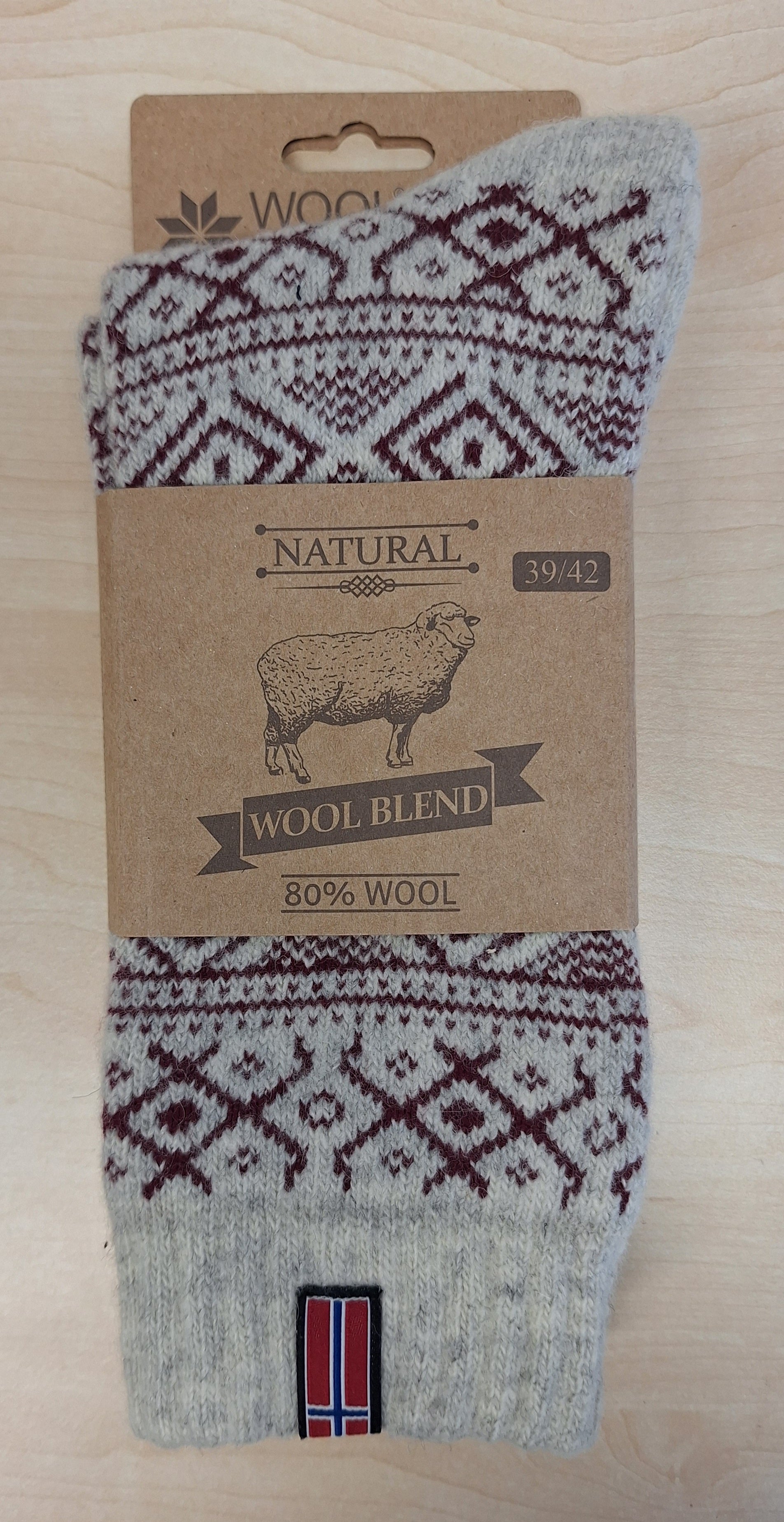 11 - Norway - Red/Ecru Socks - 80%Wool