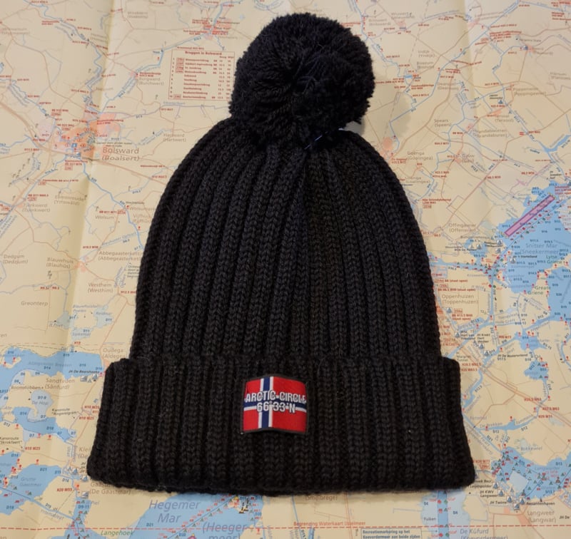 95C60-201 - Arctic Circle Muts - Zwart